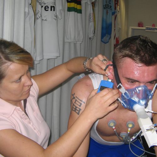 Olga bei der Laktatabnahme